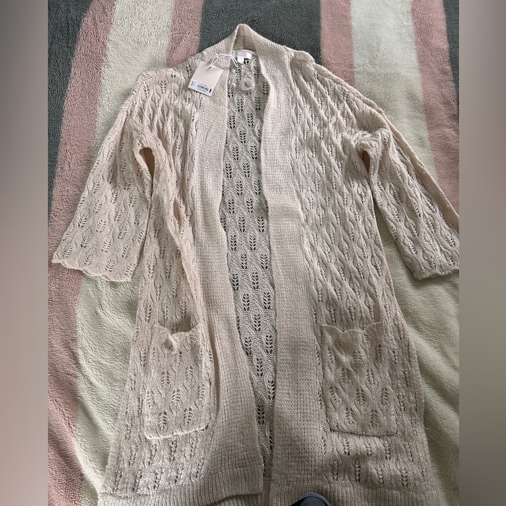 LC Lauren Conrad Light Sweater Size xs